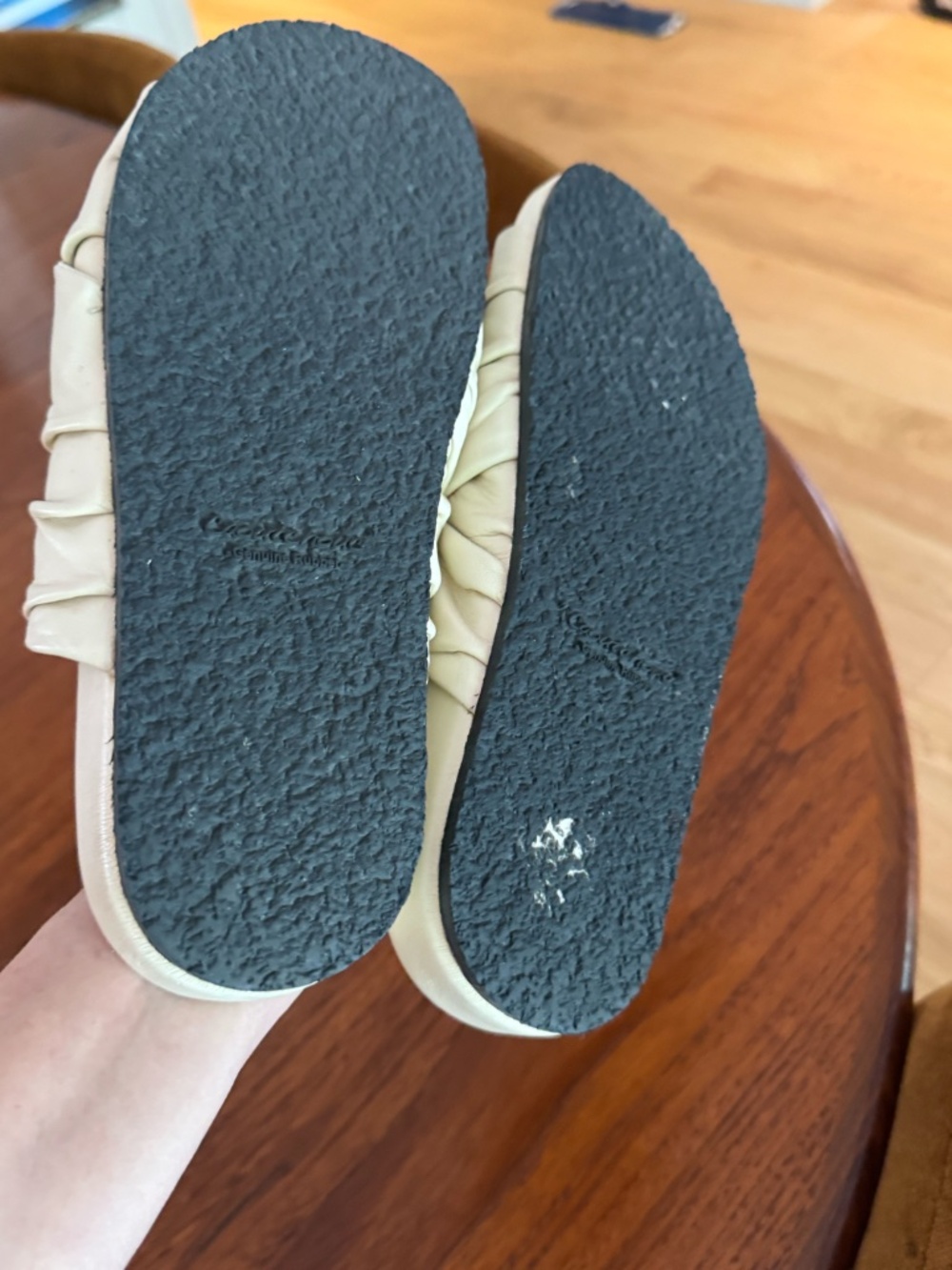 CLOSED Slides - Size 39 - Picture 4 of 5